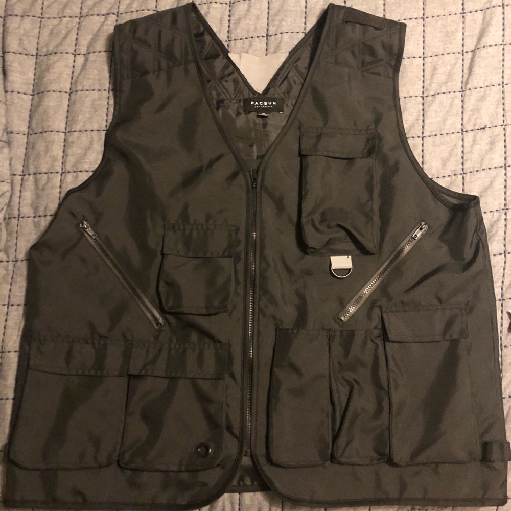 PacSun Black Utility Vest